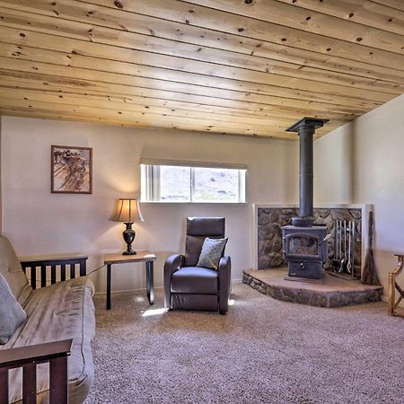 Rustic Bullhead City Retreat With Porch And Views Екстериор снимка