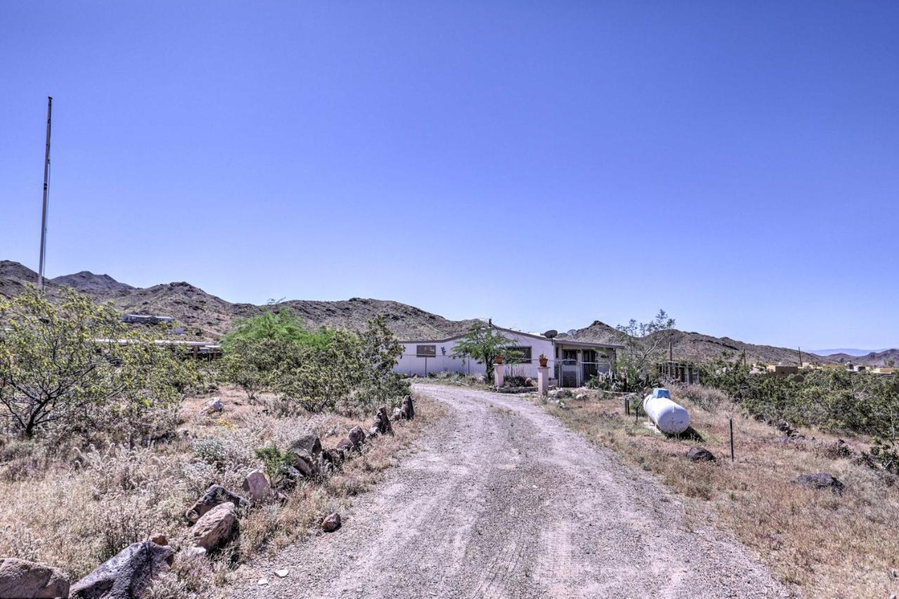 Rustic Bullhead City Retreat With Porch And Views Екстериор снимка