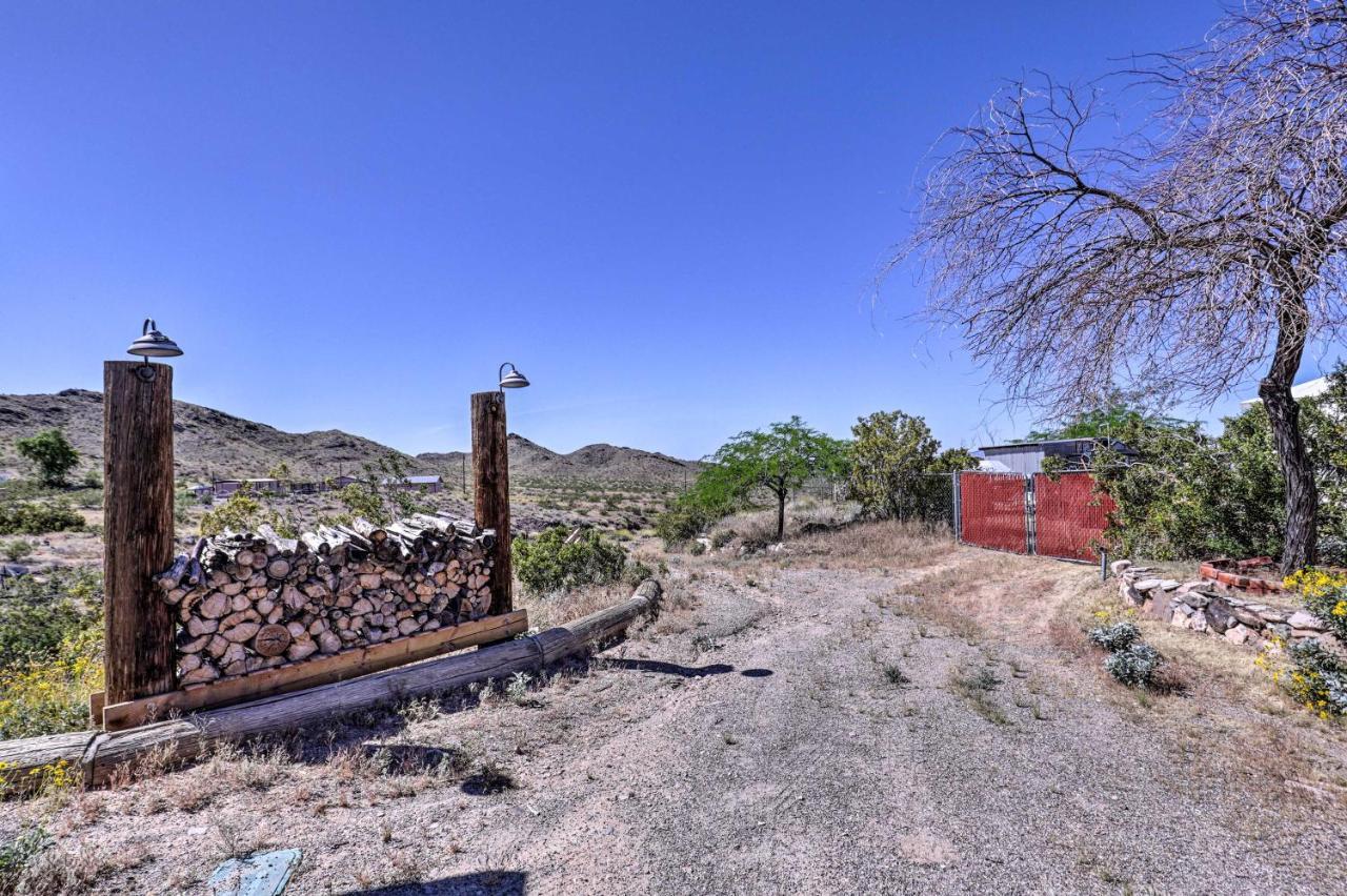Rustic Bullhead City Retreat With Porch And Views Екстериор снимка