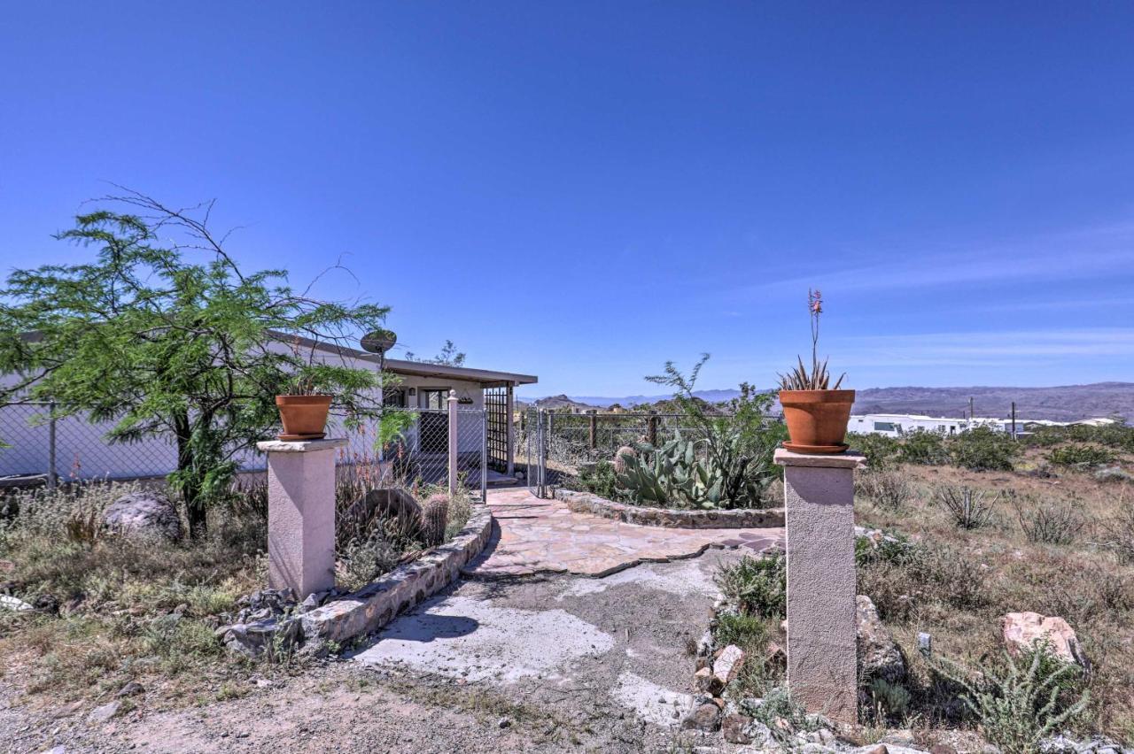 Rustic Bullhead City Retreat With Porch And Views Екстериор снимка